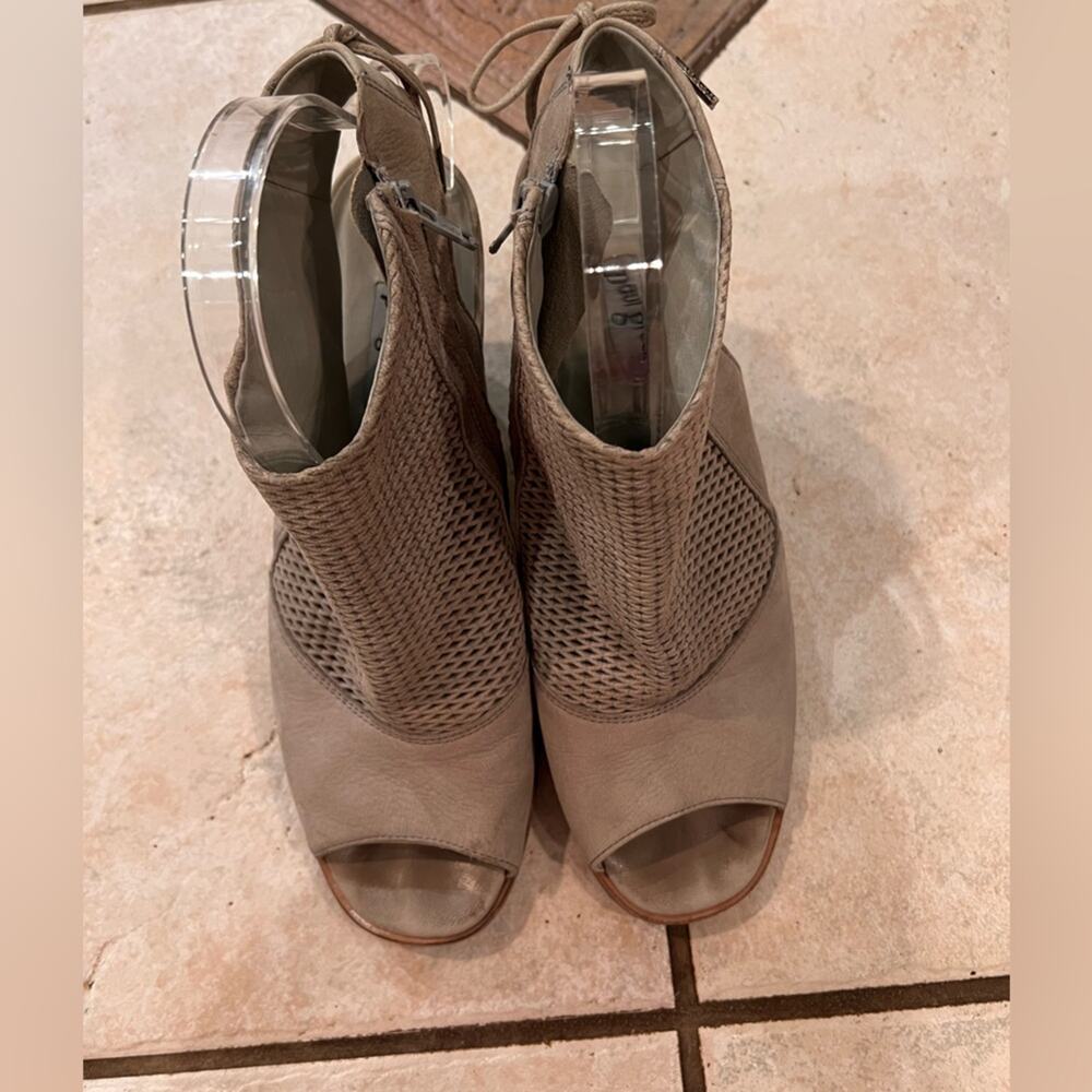 Paul green smoke color cayenne peep toe sling back booties size 7.5
